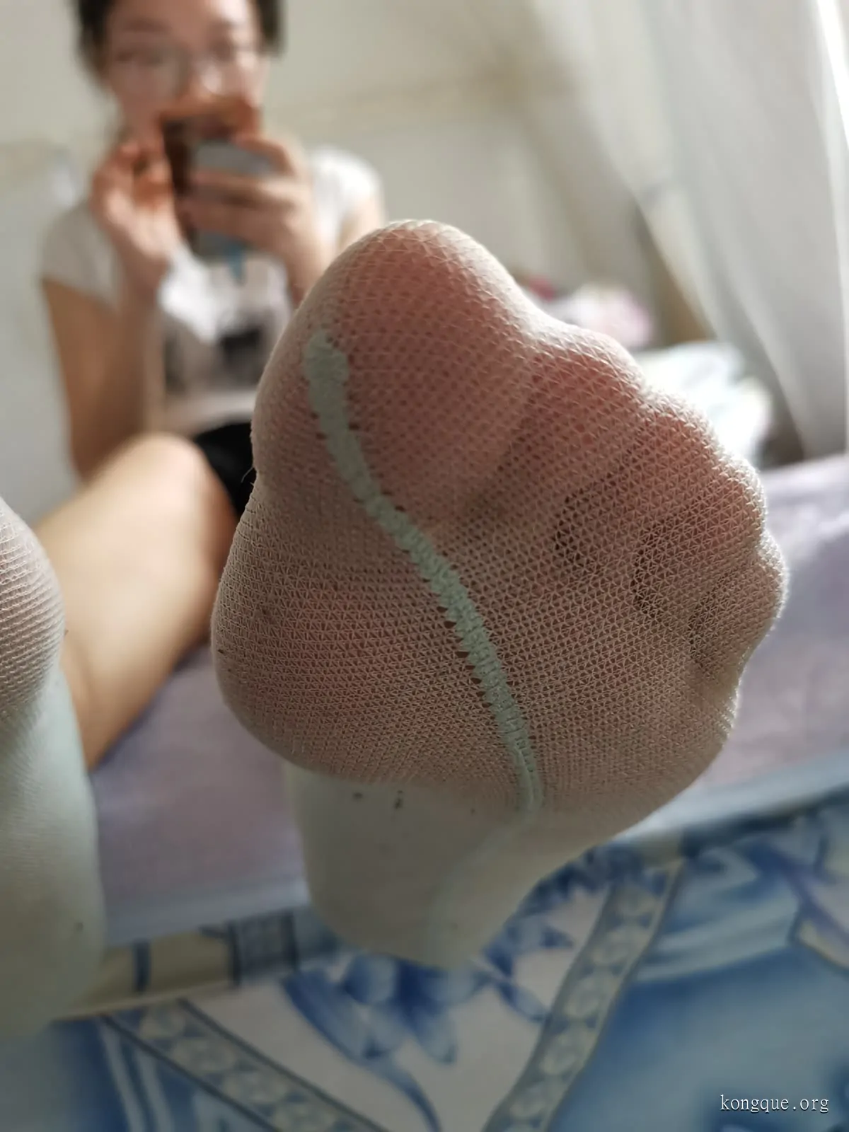 图片[14]-鱼鱼足影 – 全套足袜写真&视频[91期-2024.8]-万千少女网红映画